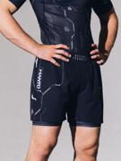 MANTO hybrid fightshorts shield - black